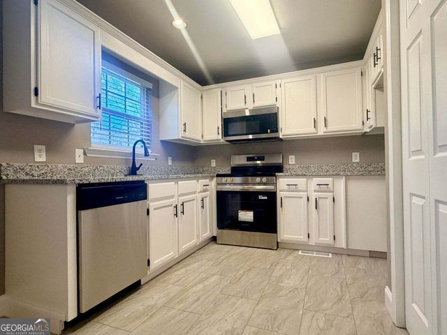 278 School Street, Rossville, GA 30741
