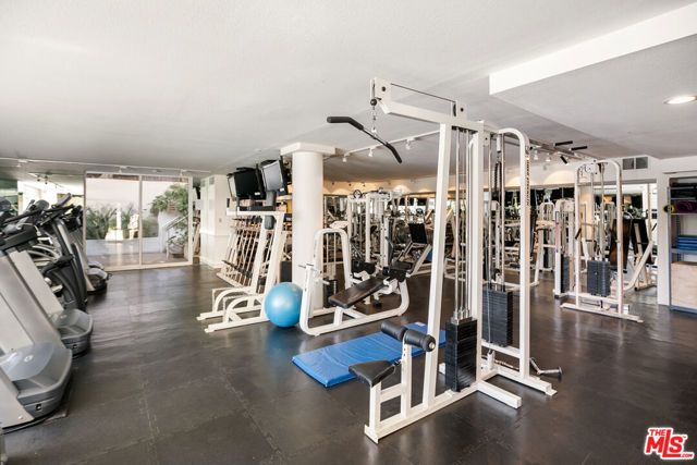 1131 Alta Loma Road 305, West Hollywood, CA 90069