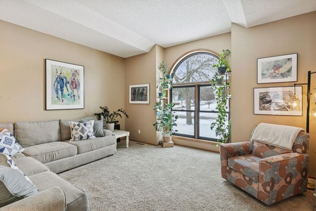 16862 Illinois Avenue, Lakeville, MN 55044