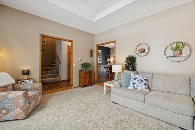 16862 Illinois Avenue, Lakeville, MN 55044