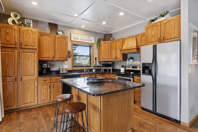 16862 Illinois Avenue, Lakeville, MN 55044