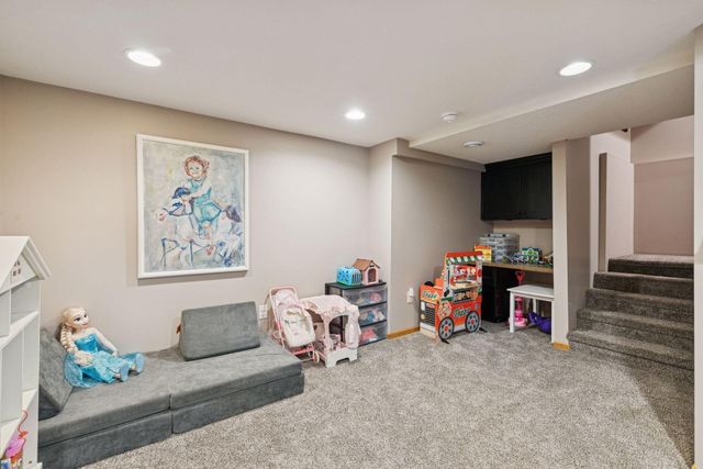 16862 Illinois Avenue, Lakeville, MN 55044