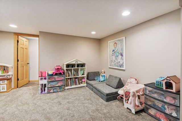 16862 Illinois Avenue, Lakeville, MN 55044