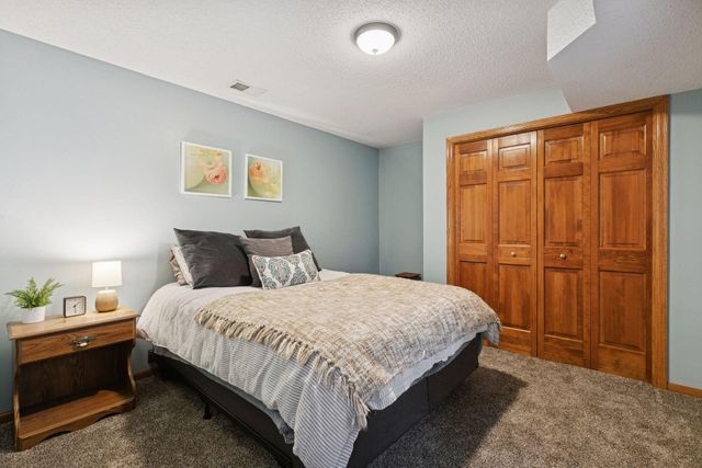 16862 Illinois Avenue, Lakeville, MN 55044