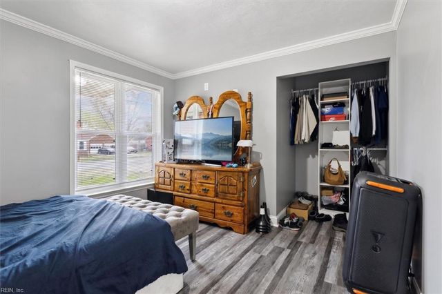 122 Chichester AVE, Hampton, VA 23669