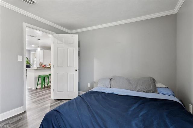 122 Chichester AVE, Hampton, VA 23669