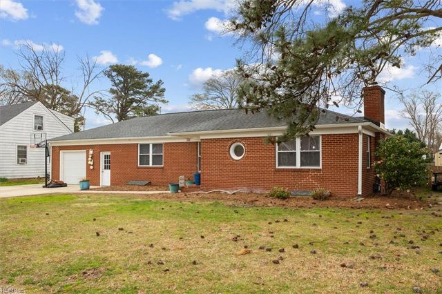 122 Chichester AVE, Hampton, VA 23669