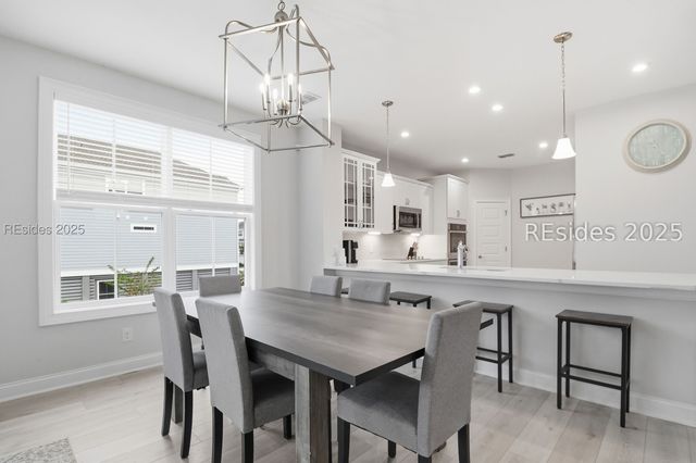 11 Hammock Breeze Way, Hilton Head Island, SC 29926