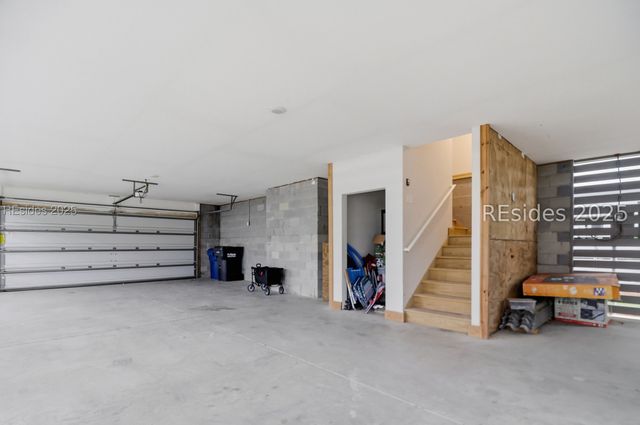 11 Hammock Breeze Way, Hilton Head Island, SC 29926