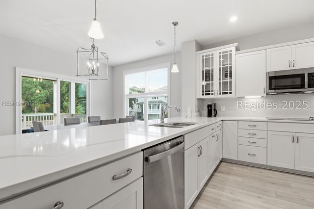 11 Hammock Breeze Way, Hilton Head Island, SC 29926