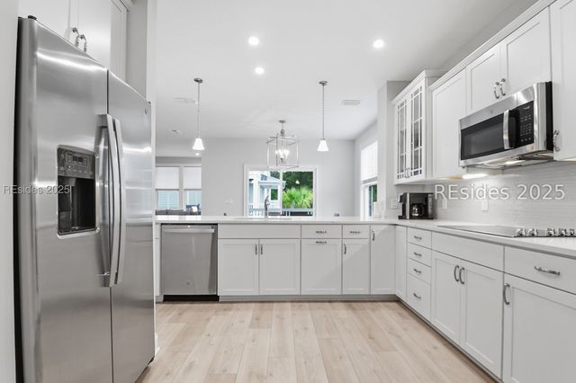 11 Hammock Breeze Way, Hilton Head Island, SC 29926