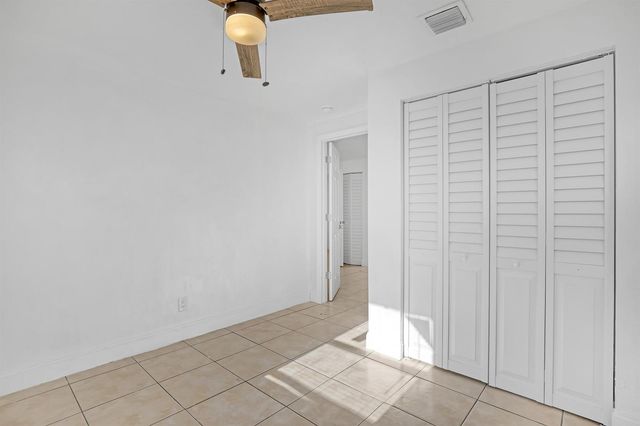 180 W 15th Street, Riviera Beach, FL 33404