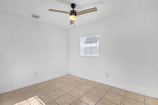 180 W 15th Street, Riviera Beach, FL 33404