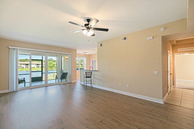 102 Casa Bella Ln, St Augustine, FL 32086