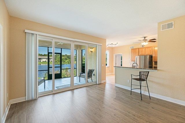 102 Casa Bella Ln, St Augustine, FL 32086