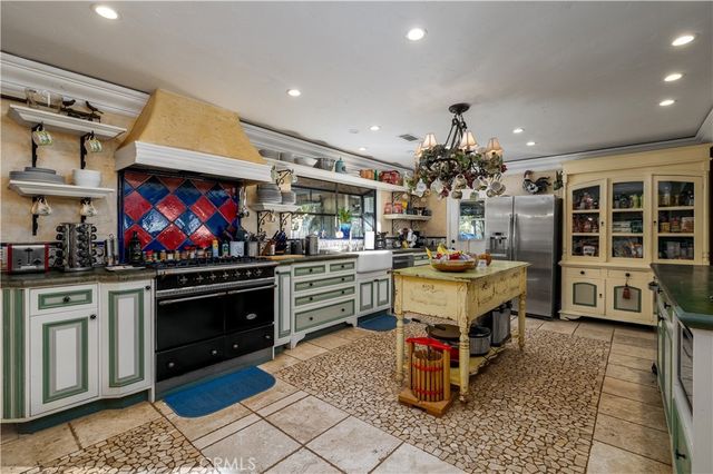 24105 Carancho Road, Temecula, CA 92590