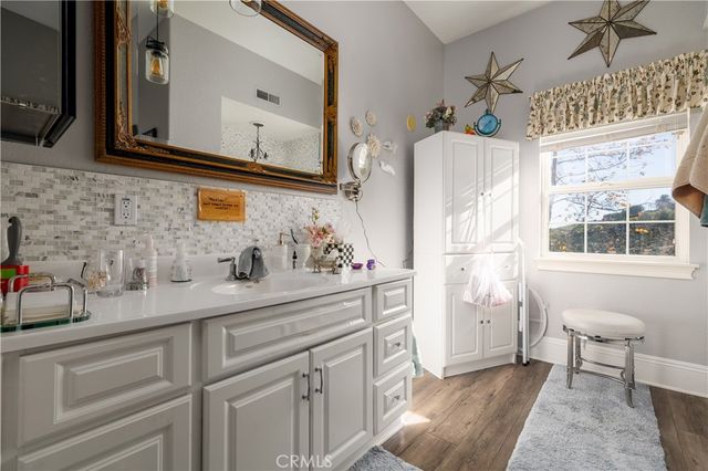 24105 Carancho Road, Temecula, CA 92590