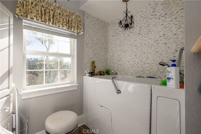 24105 Carancho Road, Temecula, CA 92590