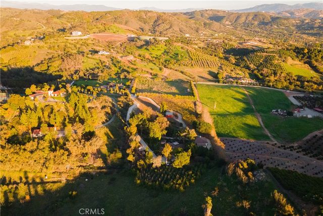 24105 Carancho Road, Temecula, CA 92590