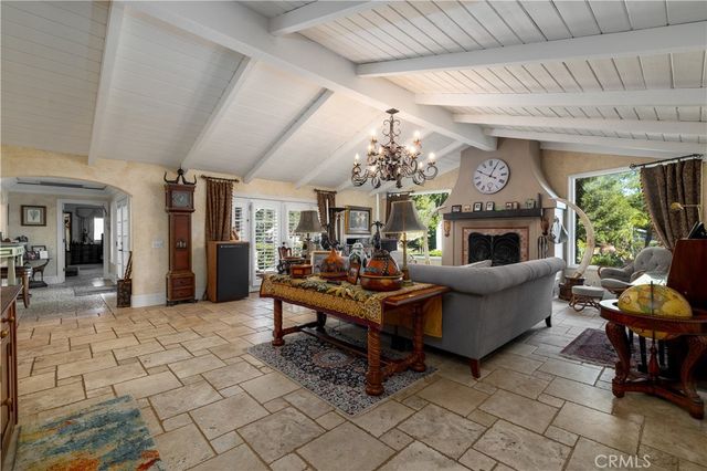 24105 Carancho Road, Temecula, CA 92590