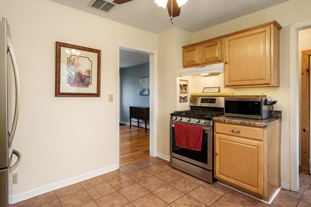 6125 John Street, Loves Park, IL 61111