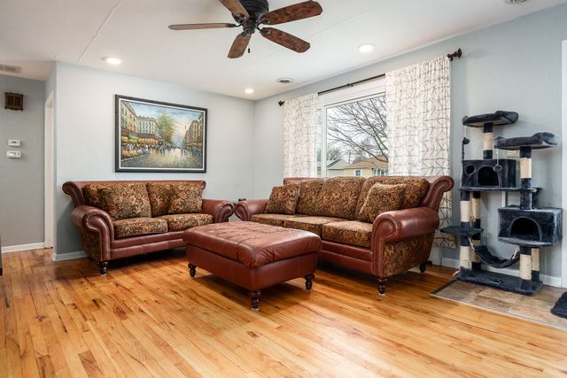 6125 John Street, Loves Park, IL 61111