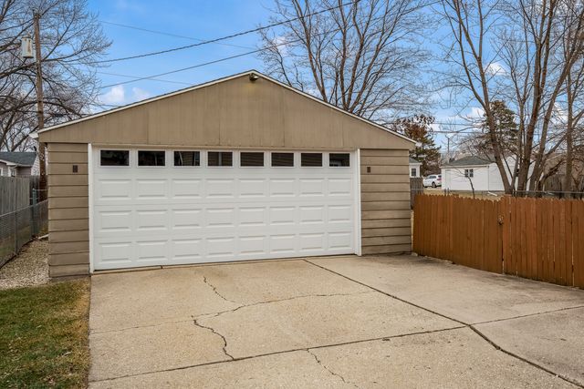 6125 John Street, Loves Park, IL 61111