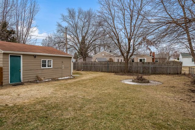 6125 John Street, Loves Park, IL 61111