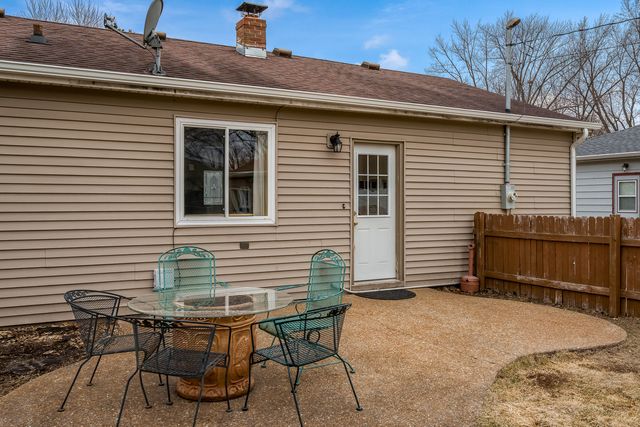 6125 John Street, Loves Park, IL 61111