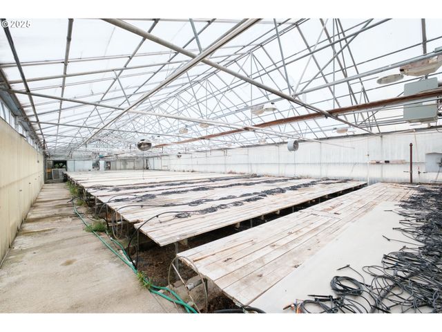 55 Q St, Cottage Grove, OR 97424