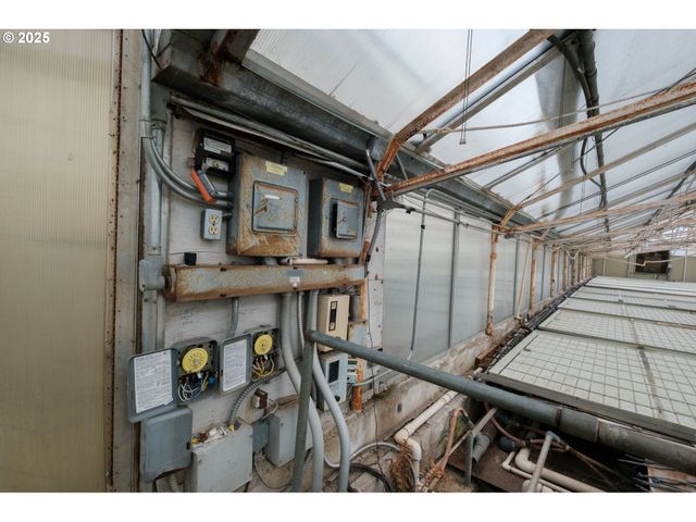 55 Q St, Cottage Grove, OR 97424