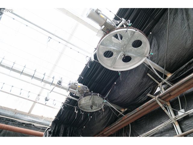 55 Q St, Cottage Grove, OR 97424