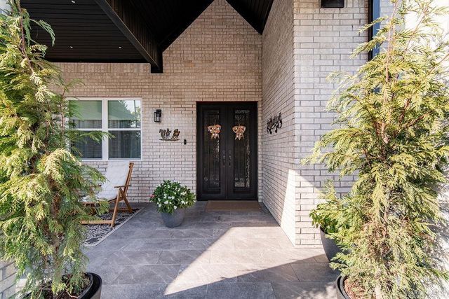 820 N Moore Road, Hot Springs, AR 71913