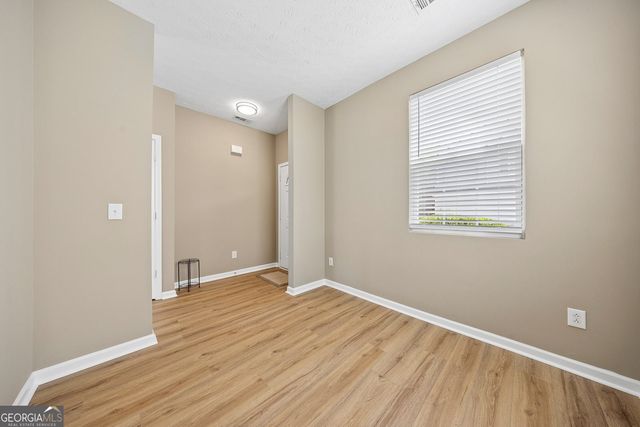 214 Hiawassee Drive, Woodstock, GA 30188