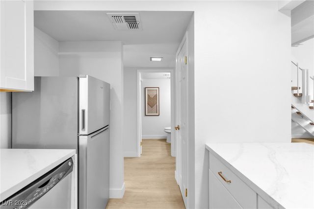 4255 Kona Coast Way, Las Vegas, NV 89121