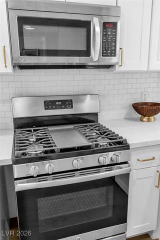 4255 Kona Coast Way, Las Vegas, NV 89121