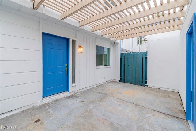 4255 Kona Coast Way, Las Vegas, NV 89121