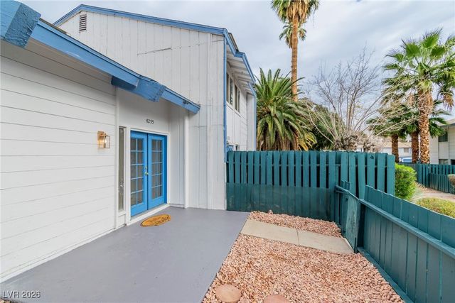 4255 Kona Coast Way, Las Vegas, NV 89121