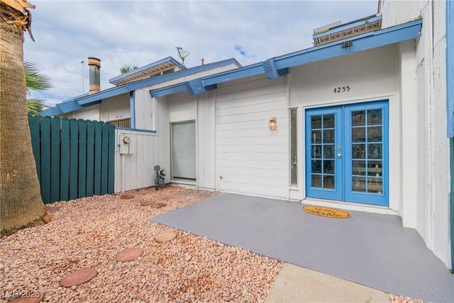 4255 Kona Coast Way, Las Vegas, NV 89121