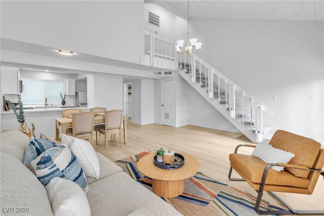 4255 Kona Coast Way, Las Vegas, NV 89121