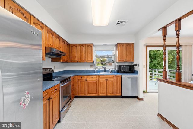 102 FAIRVIEW, Harrisburg, PA 17112