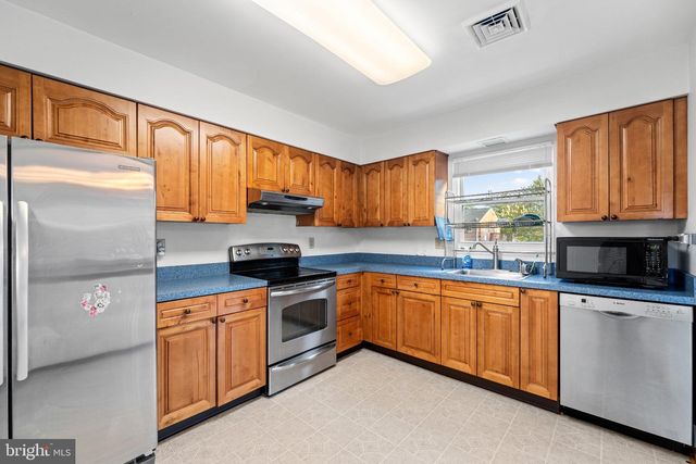 102 FAIRVIEW, Harrisburg, PA 17112