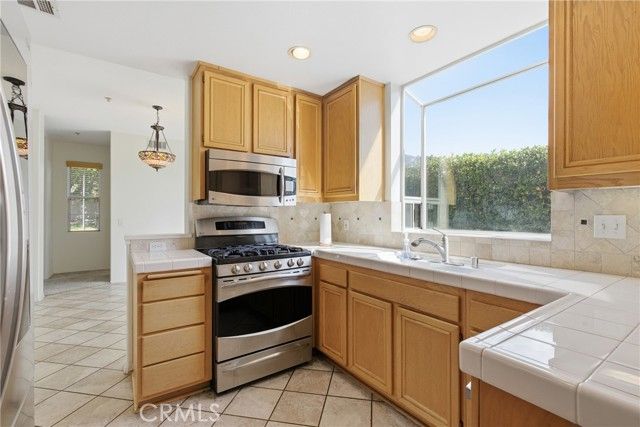 108 S Mountain A, Monrovia, CA 91016