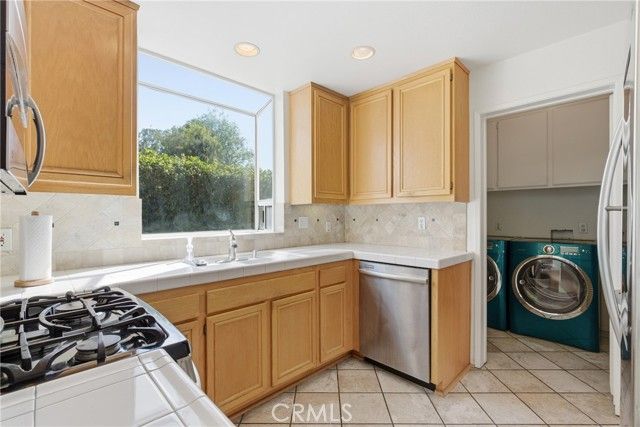 108 S Mountain A, Monrovia, CA 91016