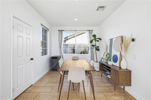 26726 Neff Court, Canyon Country, CA 91351