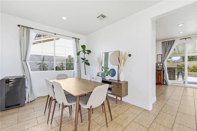 26726 Neff Court, Canyon Country, CA 91351