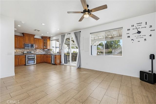 26726 Neff Court, Canyon Country, CA 91351