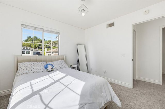 26726 Neff Court, Canyon Country, CA 91351