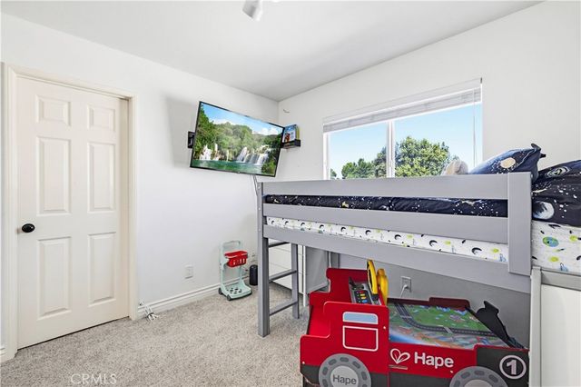 26726 Neff Court, Canyon Country, CA 91351