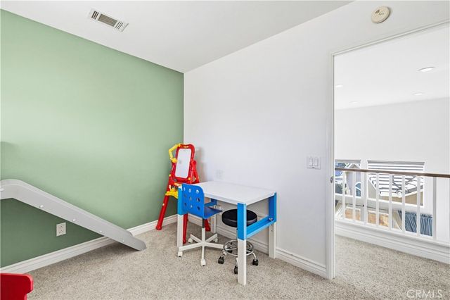 26726 Neff Court, Canyon Country, CA 91351